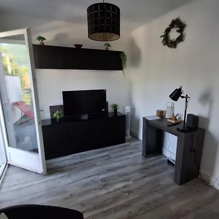 Le Balcon Du Port- Private Parking * Aix-les-Bains